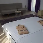Mario Building Нэводари